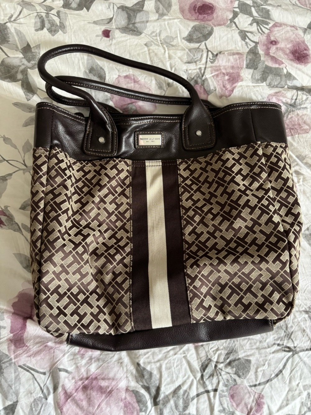 Tommy Hilfiger Bag and Wallet